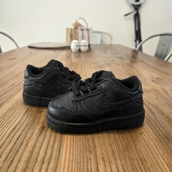 TODDLER BABY NIKE DUNK LOW (TD) BLACK/BLACK (FB9107 009) SIZE 4C - Picture 3 of 8
